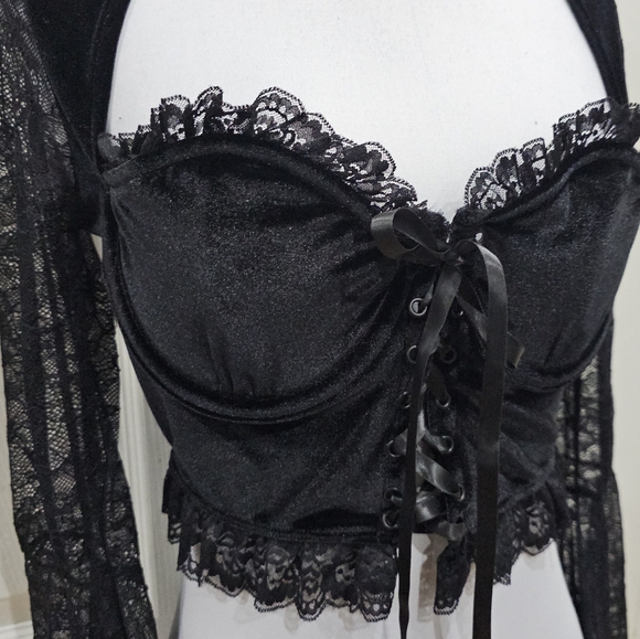 Dolls Kill Widow Goth Black Private Misery Velvet Lace up Corset Crop Top M - Picture 2 of 11